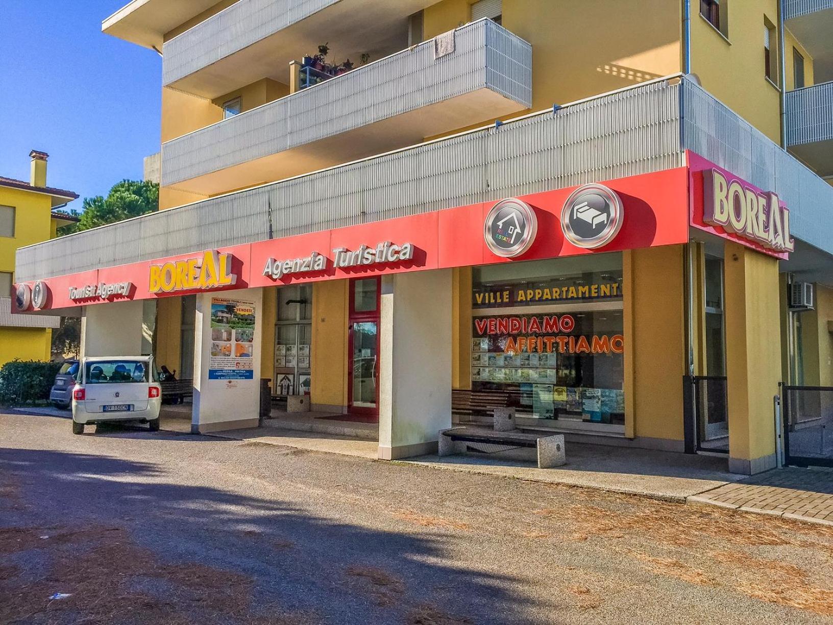 Condominio Bussola Bibione Bagian luar foto